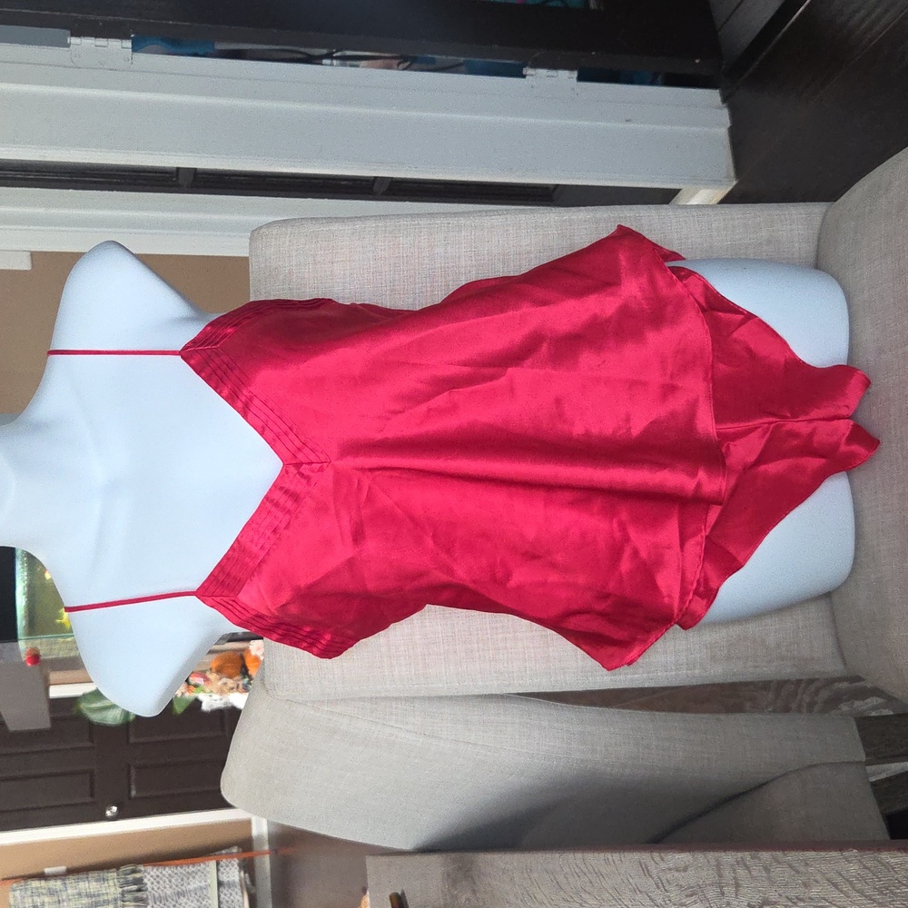 Victoria's Secret Gold Label Red Satin 2 Piece Matching Chemise Set - Picture 16 of 16